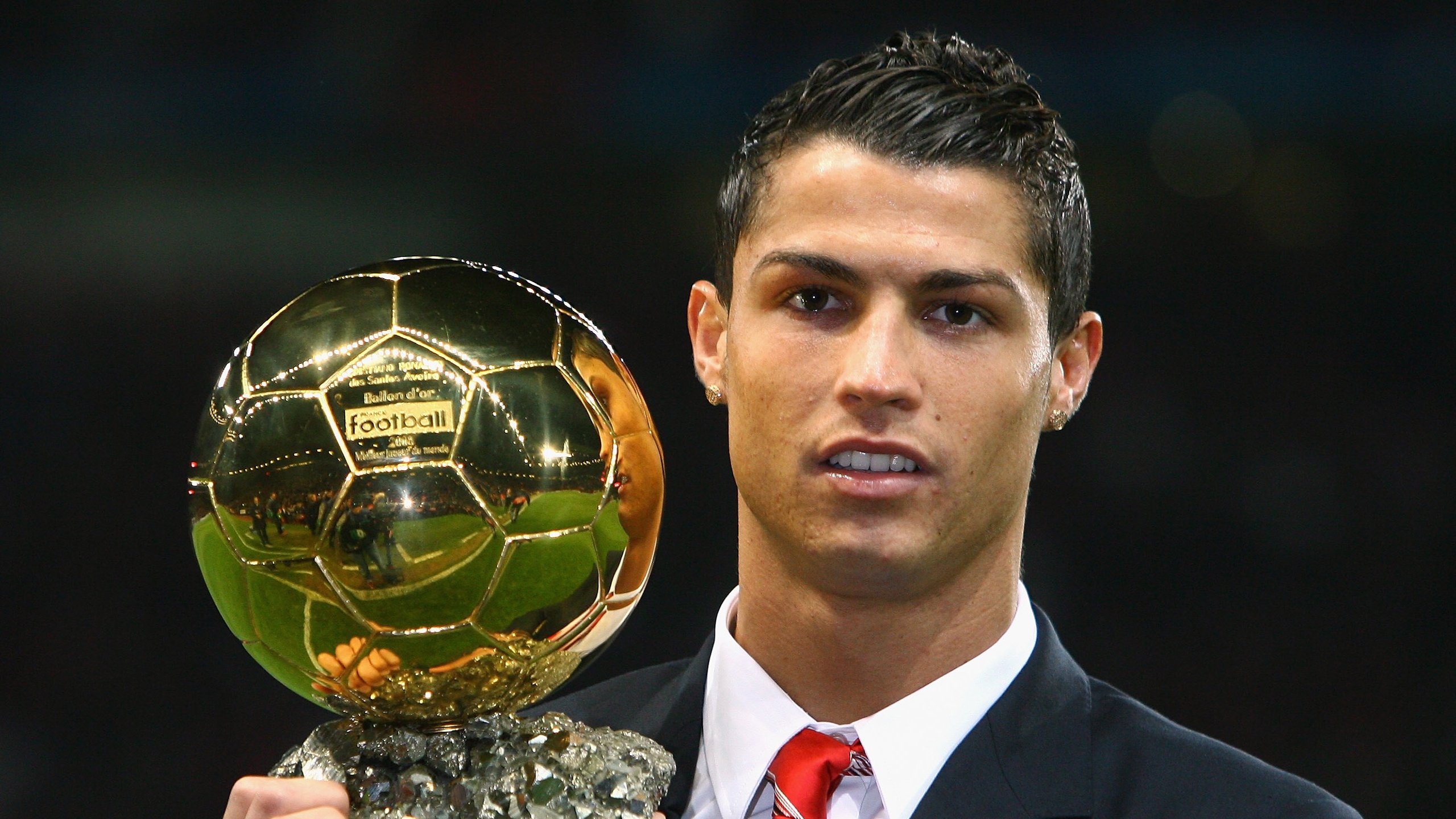 法甲新秀崭露头角：未来巨星再度崛起！，法甲现役十大球星